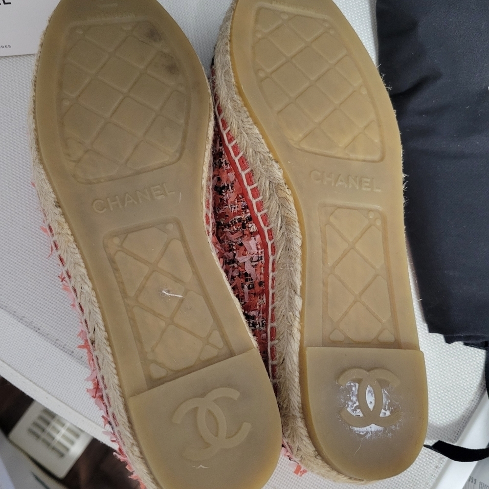 CHANEL Espadrilles - Coral Tweed and Black - Picture 5 of 7